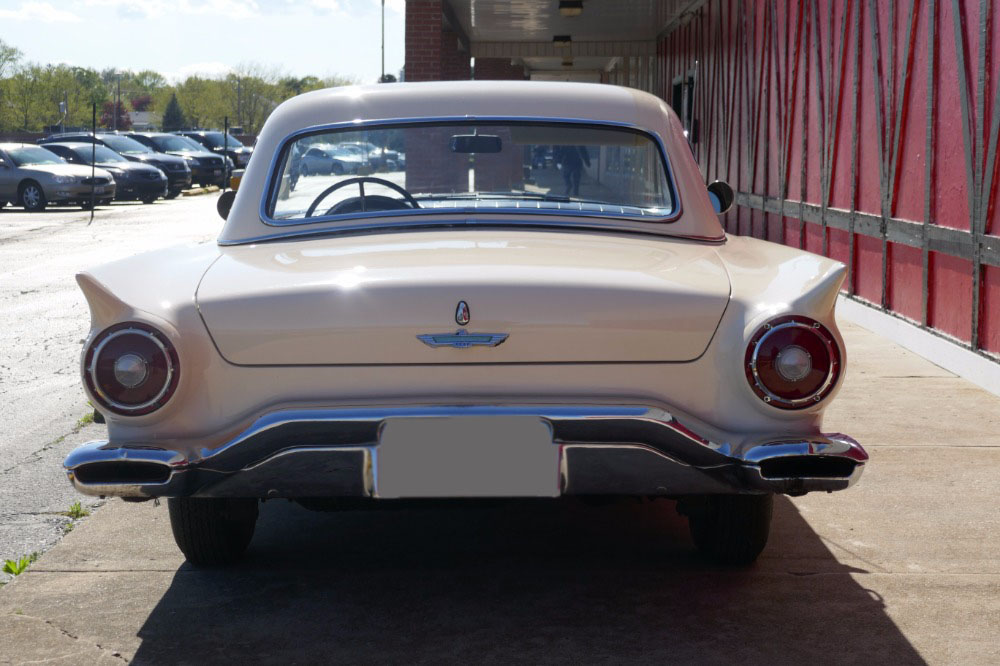 1957 Ford Thunderbird